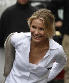 Cameron Diaz en el set de "Knight &amp; Day"